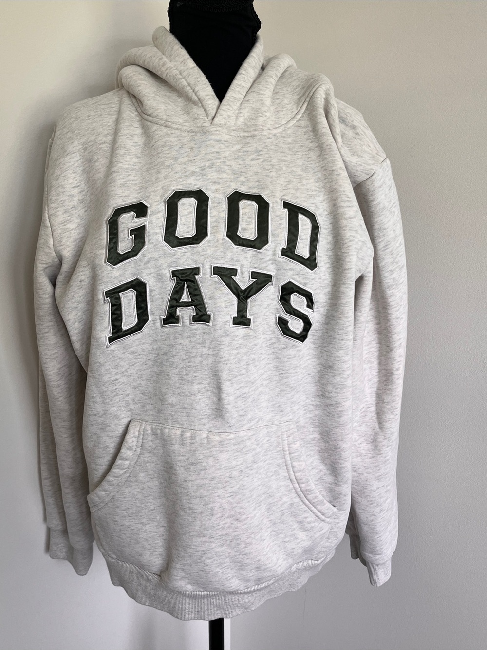 GOOD DAYS COLLEGIATE HOODIE EVERGREEN Sz M